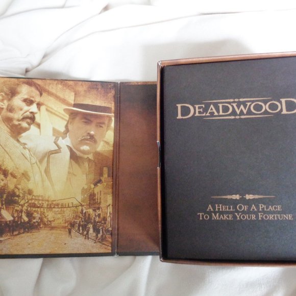Deadwood - The Complete First Season - DVD Box Set - Picture 4 of 8